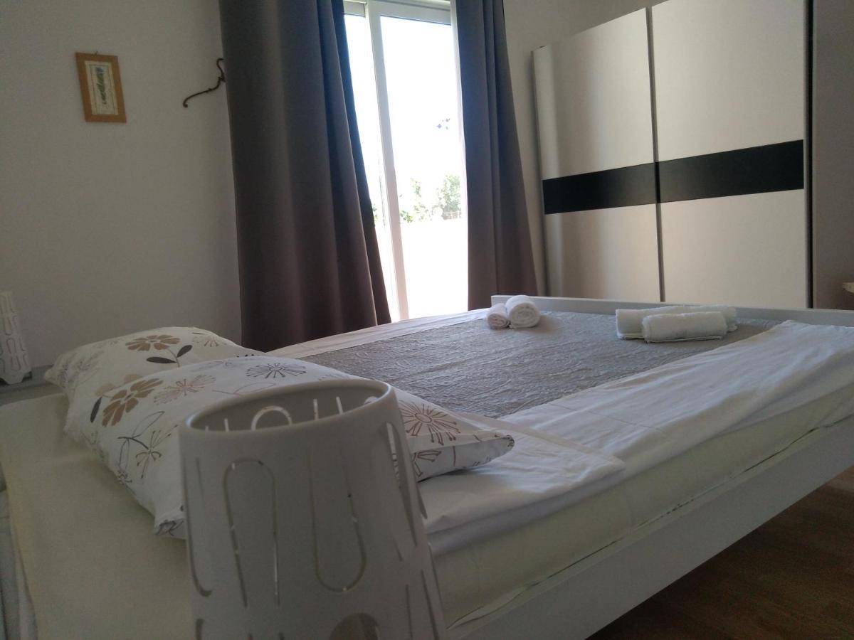 Apartments Kampor Damira راب المظهر الخارجي الصورة