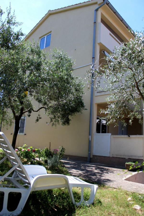 Apartments Kampor Damira راب المظهر الخارجي الصورة